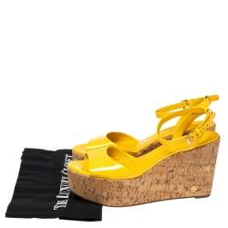 Pre Owned Tory Burch Yellow Patent Leather Dahlia Wedge Sandals Size 37