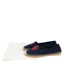 Pre Owned حذاء فلات توري برش إسبادريل ويستون جلد وكانفاس أحمر / أزرق كحلي