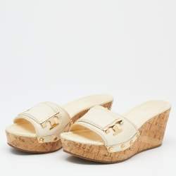 مملوكة مسبقًا صندل سلايد  توري برش جلد كريمي كعب روكي فليني مقاس 37