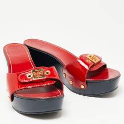 Pre Owned صندل سلايد توري برش جلد لامع أحمر كعب روكي مقاس 38