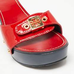 Pre Owned صندل سلايد توري برش جلد لامع أحمر كعب روكي مقاس 38