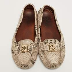 Pre Owned Tory Burch Cream/Brown Python Embossed Leather Driving Loafers Size 38.5