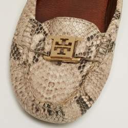 Pre Owned Tory Burch Cream/Brown Python Embossed Leather Driving Loafers Size 38.5