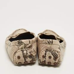 Pre Owned Tory Burch Cream/Brown Python Embossed Leather Driving Loafers Size 38.5