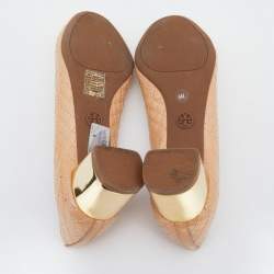 Pre Owned Tory Burch Beige Patent Quilted Leather Round Toe Block Heel Pumps Size 36