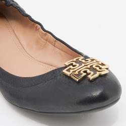 Pre Owned حذاء باليرينا فلات توري برش سكرانش ميني جلد أسود مقاس 37