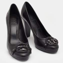 Pre Owned حذاء كعب عالي توري برش كاليستا بالشعار جلد أسود مزخرف مقاس 38.5