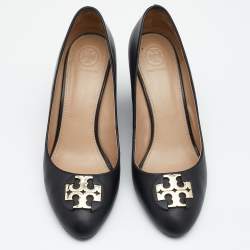 مملوكة مسبقًا Tory Burch Black Leather Luna Wedge Pumps Size 39.5