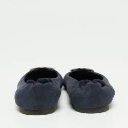 Pre Owned حذاء باليرينا فلات توري برش ميني سويدي أزرق كحلي مجعد مقاس 35.5