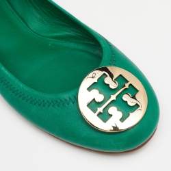 Pre Owned Tory Burch Green Leather Reva Scrunch Ballet Flats Size 38