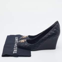 Pre Owned Tory Burch Black Quilted Leather Wedge Pumps Size 39