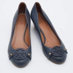 Pre Owned Tory Burch Navy Blue Lizard Embossed Leather Wedge Pumps Size 37.5