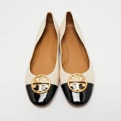 مملوكة مسبقًا Tory Burch Beige/Black Leather and Patent Ballet Flats Size 40 