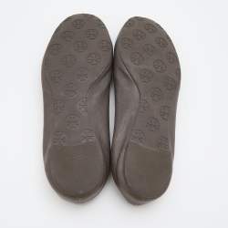 Pre Owned Tory Burch Grey Leather Scrunch Ballet Flats Size 38