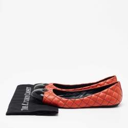 Pre Owned Tory Burch Orange/Black Quilted Leather and Patent Cap Toe Kaitlin Ballet Flats Size 39