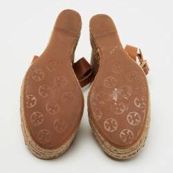 Pre Owned Tory Burch Gold/Brown Leather and Canvas Espadrille Wedge Sandals Size 38.5