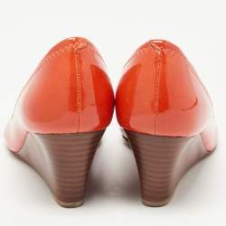 Pre Owned Tory Burch Orange Patent Leather Sally   Logo Wedge Peep Toe Pumps Size 38.5