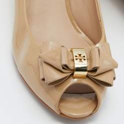 Pre Owned Tory Burch Beige Patent Leather Peep Toe Wedge Pumps Size 40.5