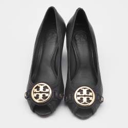Pre Owned Tory Burch Black Leather Sally 2 Wedge Pumps Size 35