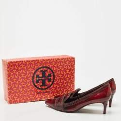 Pre Owned Tory Burch Red/Black Leather Eyelet Pointed Toe Kitten Heel Pumps Size 37.5