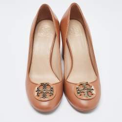 Pre Owned Tory Burch Brown Janey Buckle Detail Block Heel Pumps Size 37.5