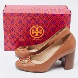 Pre Owned Tory Burch Brown Janey Buckle Detail Block Heel Pumps Size 37.5