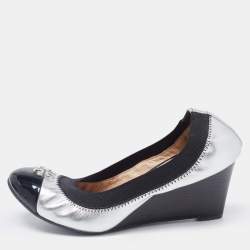 Pre Owned Tory Burch Silver/Black Foil Leather Scrunch Wedge Pumps Size 35