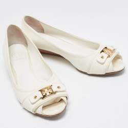 Pre Owned Tory Burch White Leather Logo Detail Peep Toe Wedge Pumps Size 40