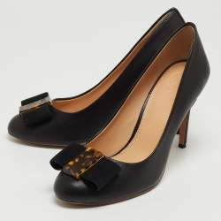 Pre Owned Tory Burch Black Leather and Suede Tortoise Bow Chase Pumps Size 40