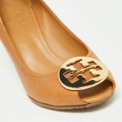 Pre Owned Tory Burch Beige Leather Reva Peep Toe Wedge Pumps Size 36