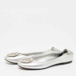 Pre Owned Tory Burch Metallic Silver Leather Reva Scrunch Ballet Flats Size 39