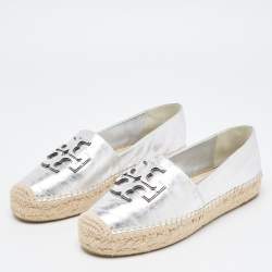 Pre Owned Tory Burch Metallic Silver Leather Ines Espadrille Flats Size 38.5