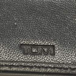 مملوكة مسبقًا TUMI Black Leather Bifold Wallet
