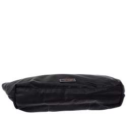 Pre Owned Tumi Black Nylon Zip Pocket Travel Clutch