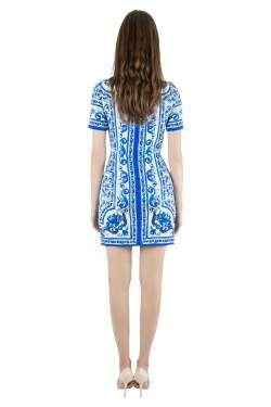 Pre Owned فستان دولتشي أند غابانا حرير ماجوليس أزرق وأبيض مطبوع مجسم S