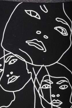 مملوكة مسبقًا تن ورة ميني ستيلا مكارتني جيينا صوف أسود ميلتون تطريز وجه S