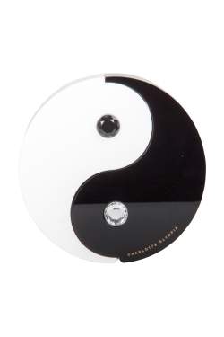 مملوكة مسبقًا Charlotte Olympia Black/White Plexiglass Yin Yang Clutch