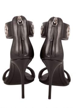 Pre Owned صندل جوسيبي زانوتي سير كاحل حلقة جلد أسود مقاس 38