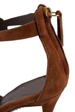 Pre Owned صندل جوسيبي زانوتي سويدي بني أحجار مزخرفة سير حرف T مقدمة مفتوحة مقاس 37