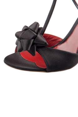 Marc Jacobs Black Satin And Leather Trim T Strap Flower Detail Open Toe Sandals Size 36