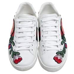 مملوكة مسبقًا حذاء رياضي غوتشي أيس مطرز زهور جلد أبيض مقاس 34