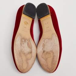 حذاء لوفرز شارلوت أوليمبيا قطيفة أحمر مزين بطريز مقاس 37.5