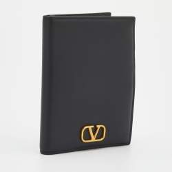 Pre Owned Valentino Black Leather Vlogo Passport Holder