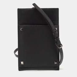 Pre Owned Valentino Black Leather Rockstud Phone Crossbody Bag
