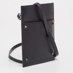 Pre Owned Valentino Black Leather Rockstud Phone Crossbody Bag