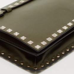 Pre Owned Valentino Olive Green Leather Rockstud Flap Clutch
