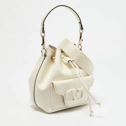مملوكة مسبقًا Valentino Cream Leathert Loco Bucket Bag