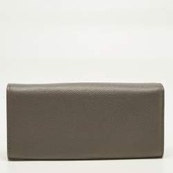 Pre Owned Valentino Beige Leather Logo Flap Continental Wallet