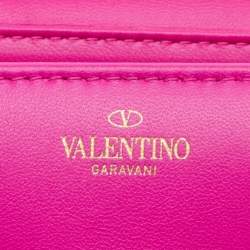 مملوكة مسبقًا حقيبة كتف فالنتينو سلسلة جلد وردي فوشيا بمسمار واحد