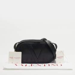 مملوكة مسبقًا Valentino VLogo Walk Black Leather Crossbody Bag